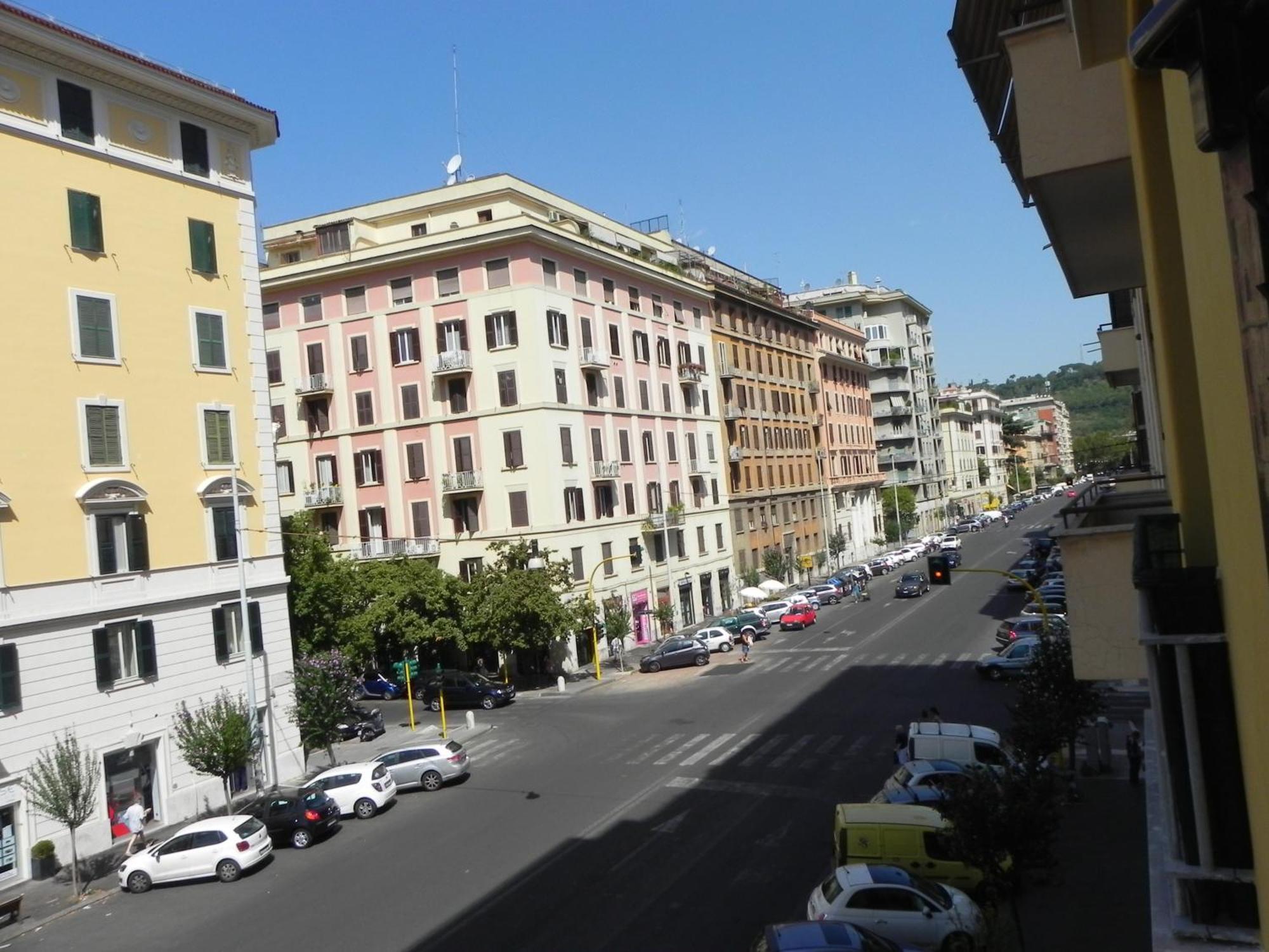Vica Pota, Rome